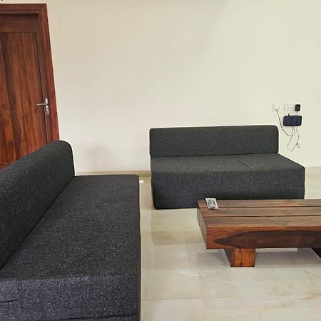 The Nest Bed and Breakfast Μπουμπάνεσβαρ Εξωτερικό φωτογραφία