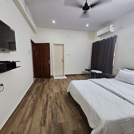 The Nest Bed and Breakfast Μπουμπάνεσβαρ Εξωτερικό φωτογραφία