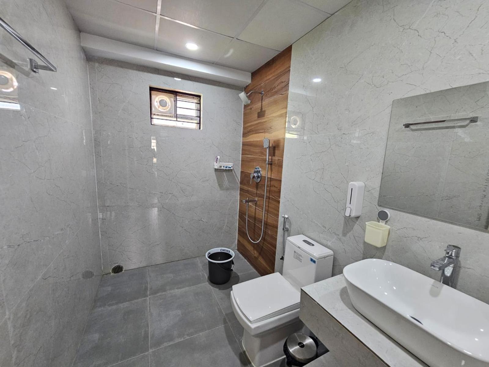 The Nest Bed and Breakfast Μπουμπάνεσβαρ Εξωτερικό φωτογραφία